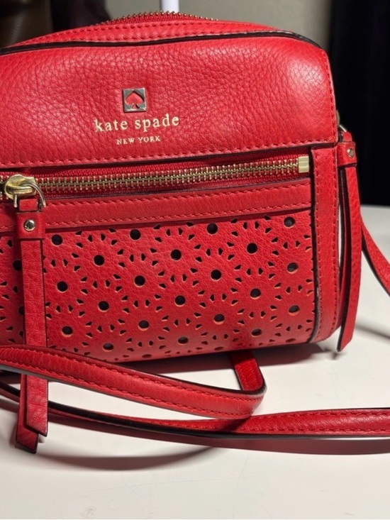 kate spade Handbags - Kate Spade Perri Lane Looloo Crossbody Bag, EUC